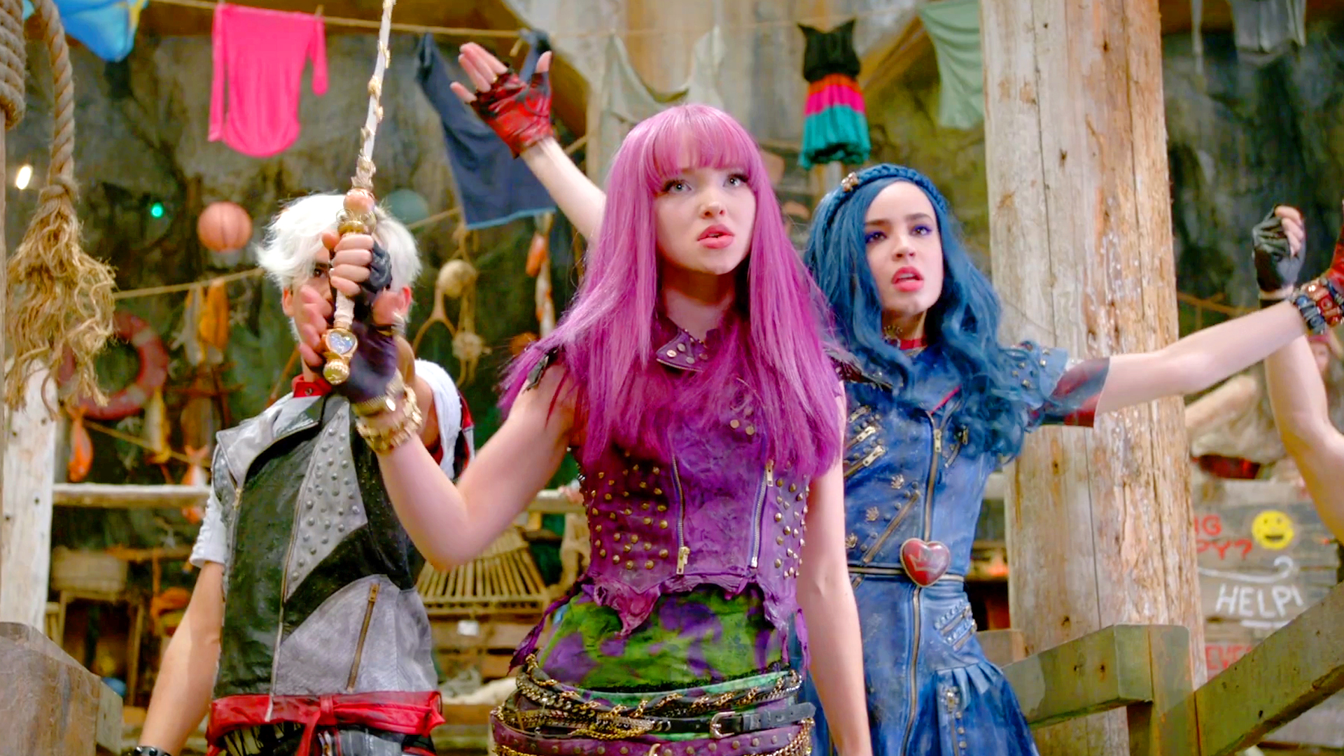Review: In Disney's 'Descendants 2,' the Kids Are on Their Own