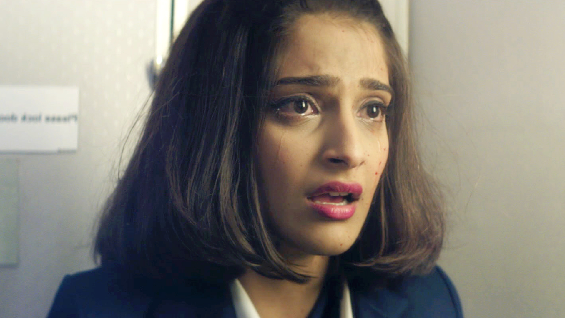 Neerja: Neerja Trailer 1 - Fandango