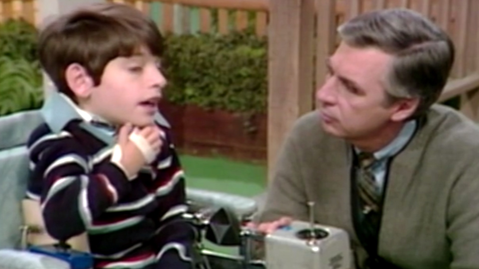 Won't You Be My Neighbor?: Official Clip - Mister Rogers & Jeff ...