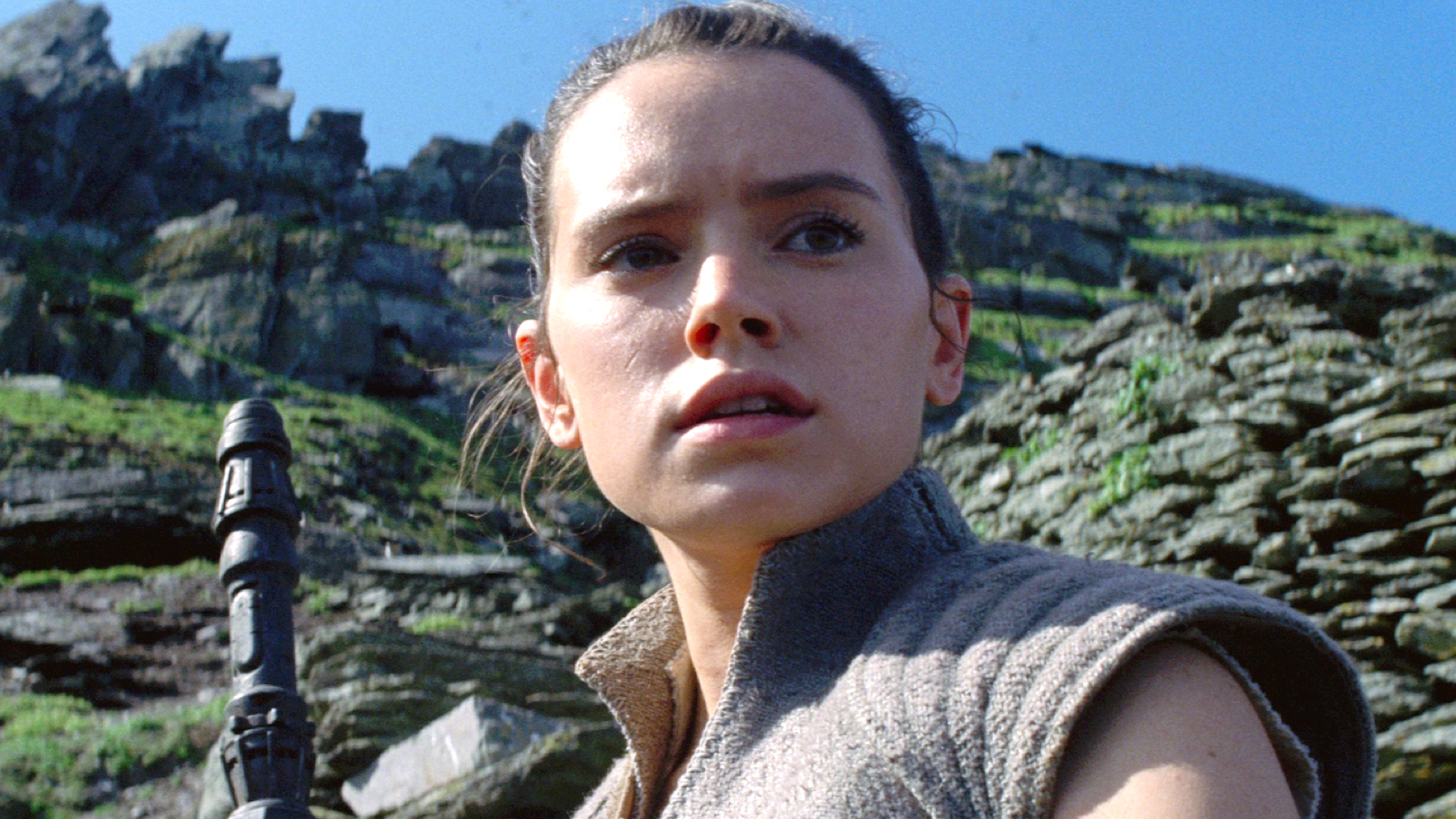 Rey meets Luke Skywalker. Ending scene from Star Wars Episode VII The Force  Awakens